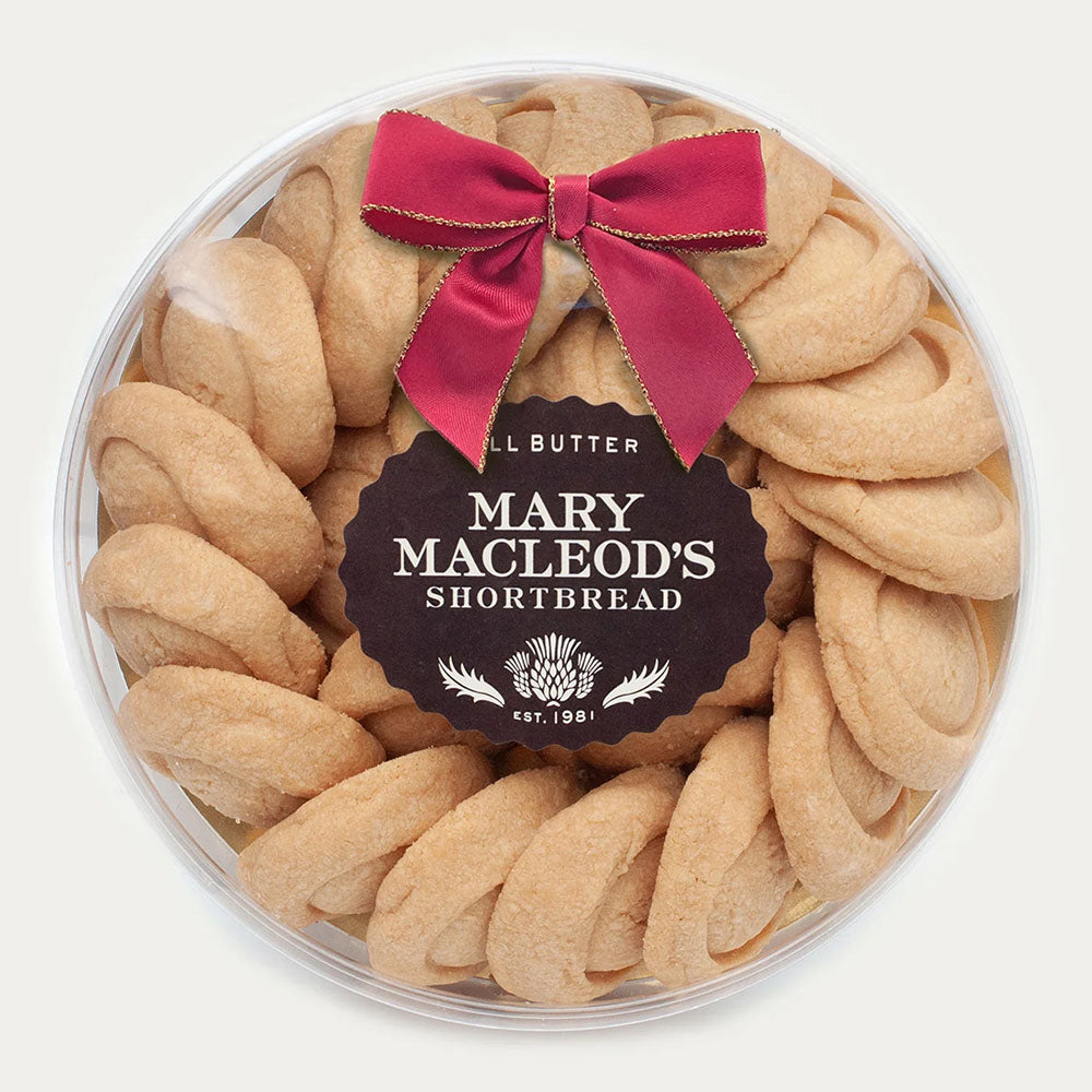 Clear Round With 21 Signature Chocolate Crunch Shortbread Cookies