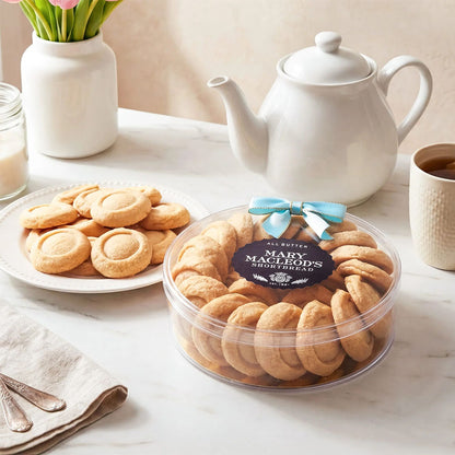 Clear Round With 21 Signature Chocolate Crunch Shortbread Cookies