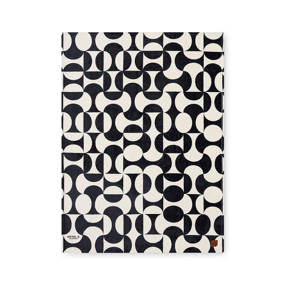 Slowtide® Caster Plush Throw
