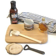 Load image into Gallery viewer, A Taste of Canada Gift Box
